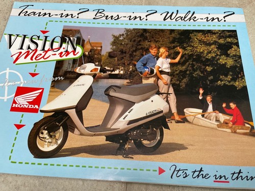 Honda vision met - in, moped